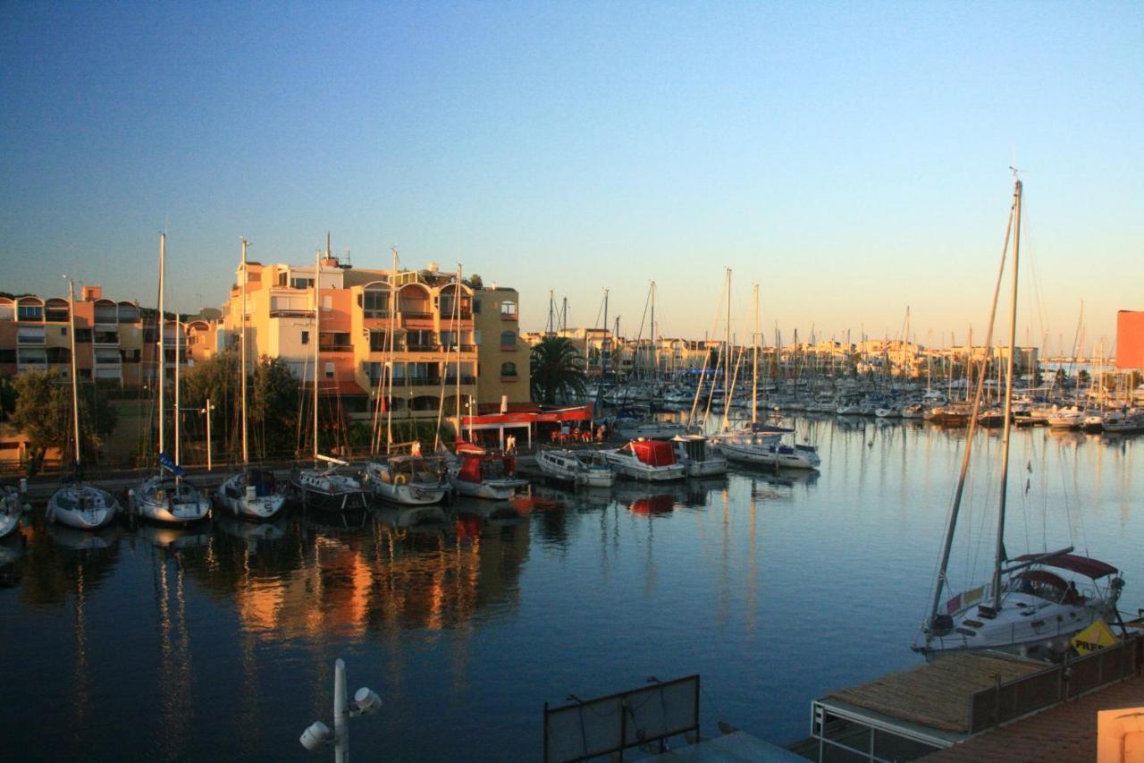 Charmant Studio Port De Груиссан Экстерьер фото